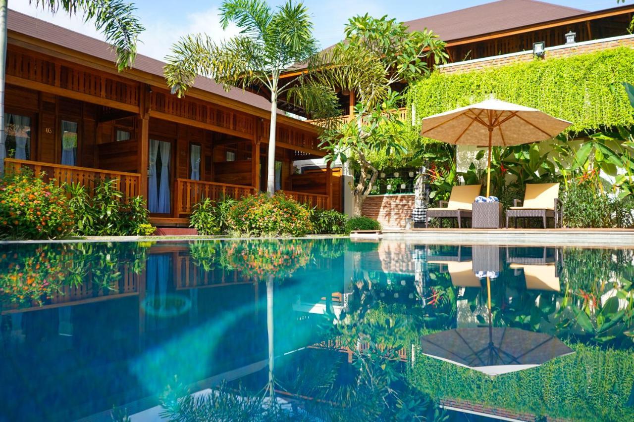 La'Villaris Hotel & Resto Kuta  Exterior photo